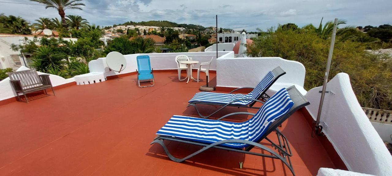 Villa Totalmente Independiente Con Piscina Comunitaria Calp Exterior foto